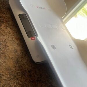 White Electronic Device
